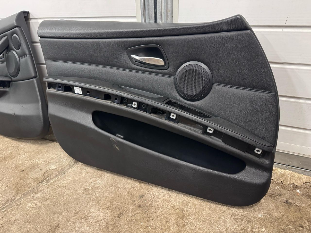 Boczki skóra BMW E90 E91 pod l7 hi fi