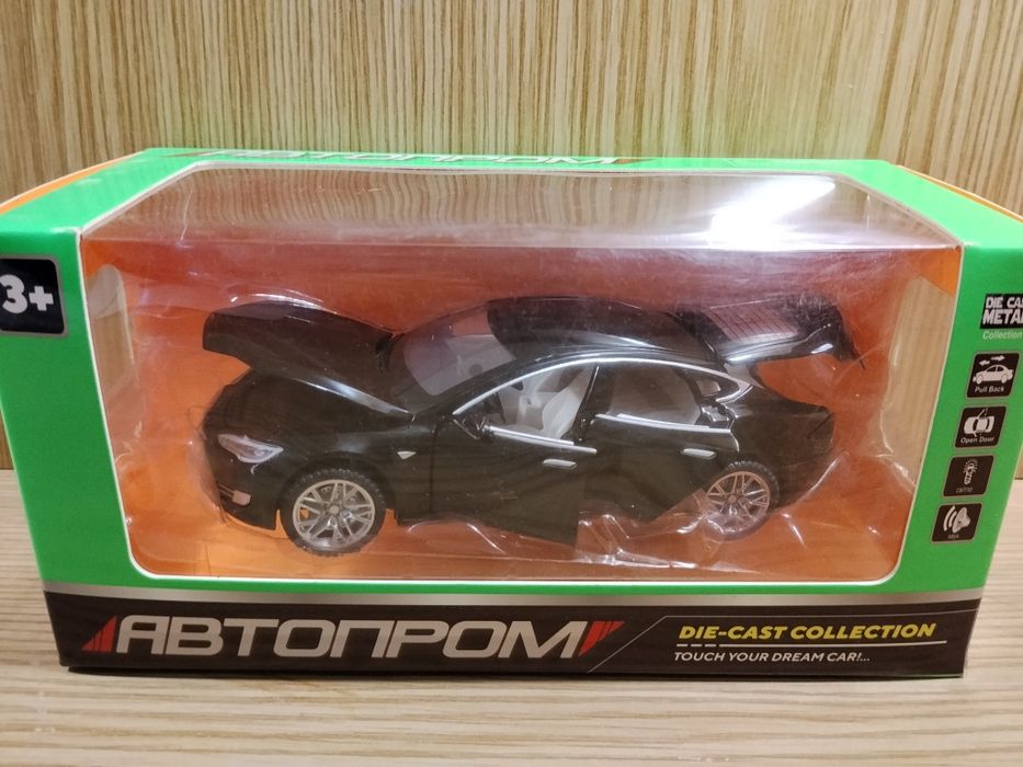 Модель Tesla model S 100d 1:32 Автопром металл свет звук инерция Тесла
