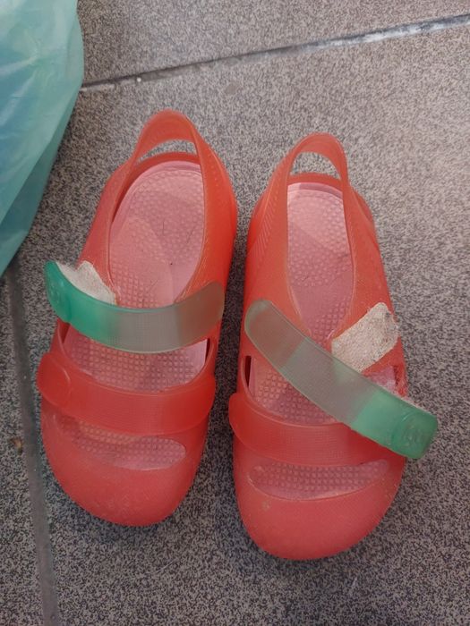 Sandálias menina