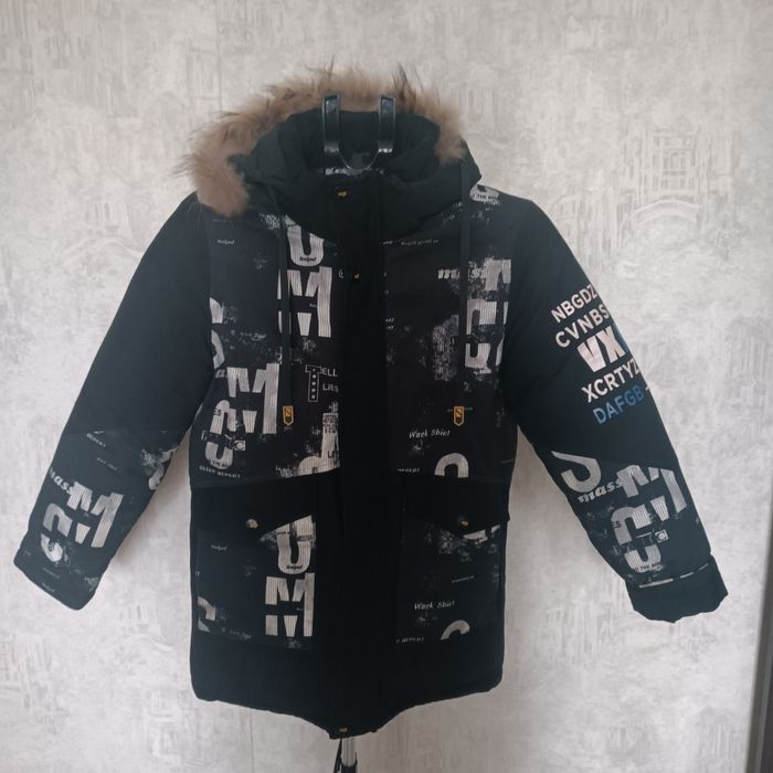 Куртка зимова,ідеальний стан