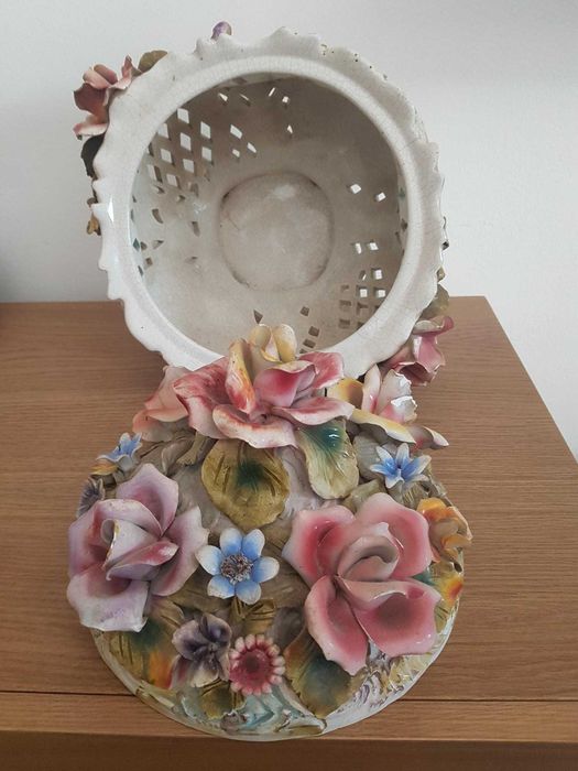 Terrina Centro Mesa Antiga Porcelana Capodimonte-Made in Italy