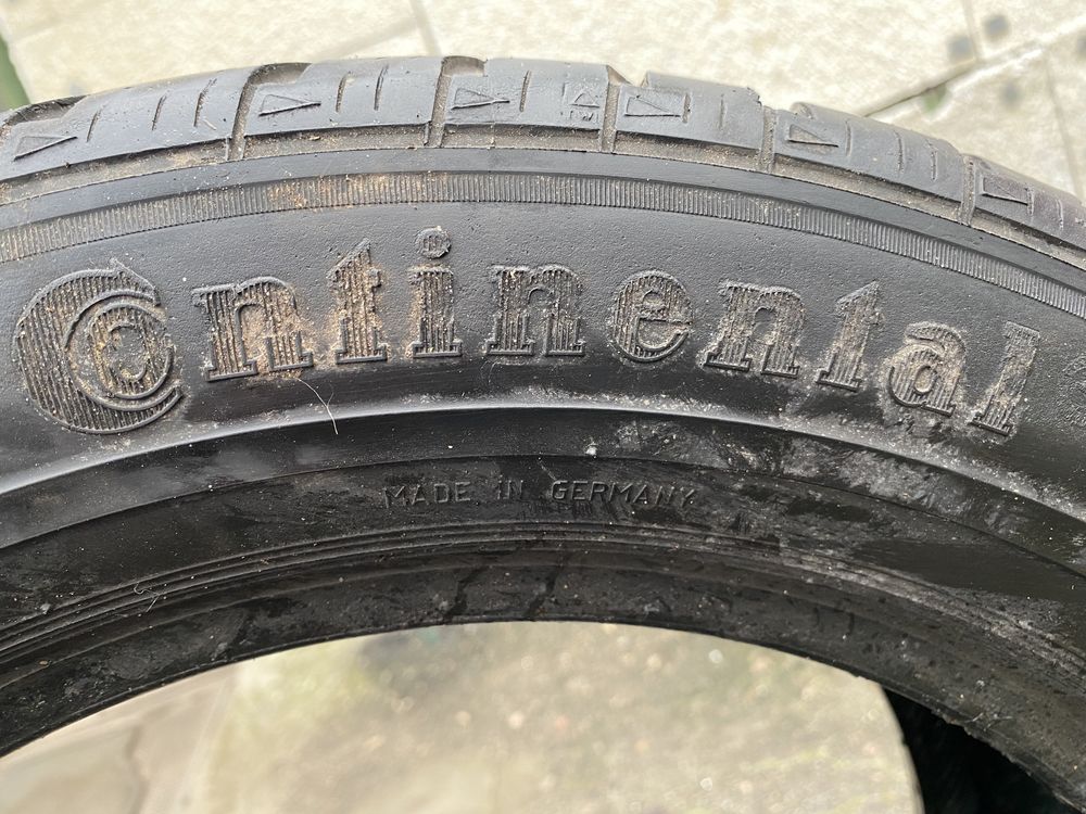 Две покрышки зима Continental 215/55/R16