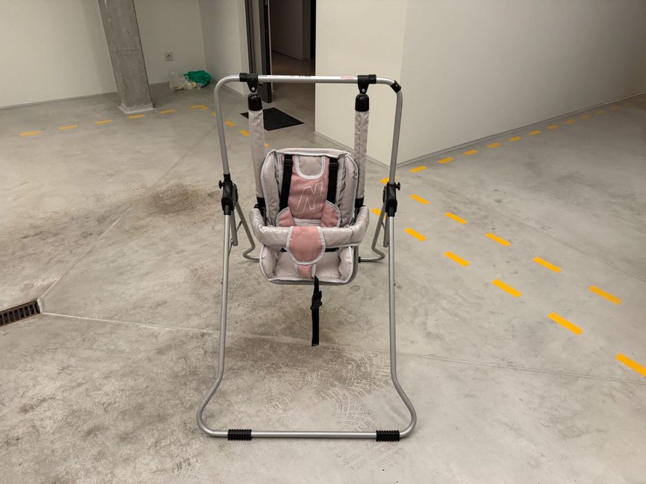 Huśtawka wolnostojąca ADBOR N1 kolor różowy/szary jak nowa