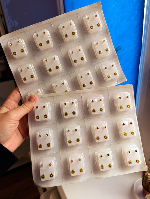 Сережки для проколів вух гвоздики для прокола ушей