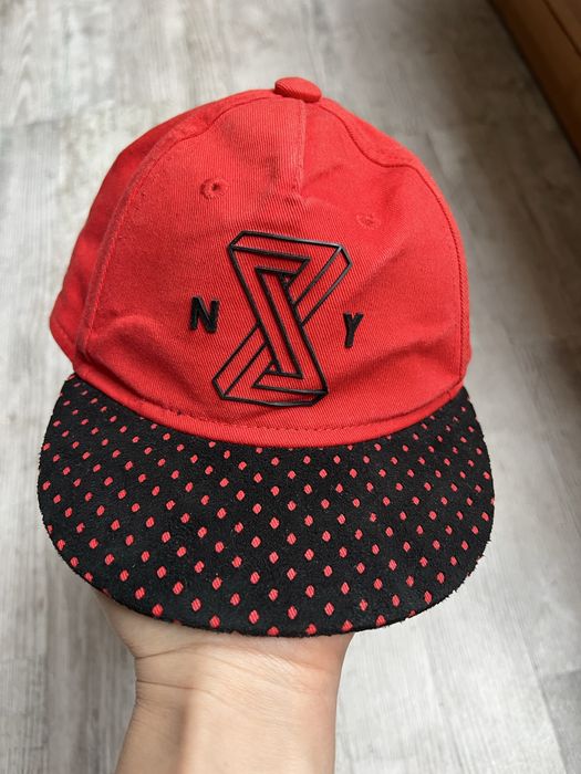 River Island czapka z daszkiem dziecięca chłopięca niemowlęca czerwona