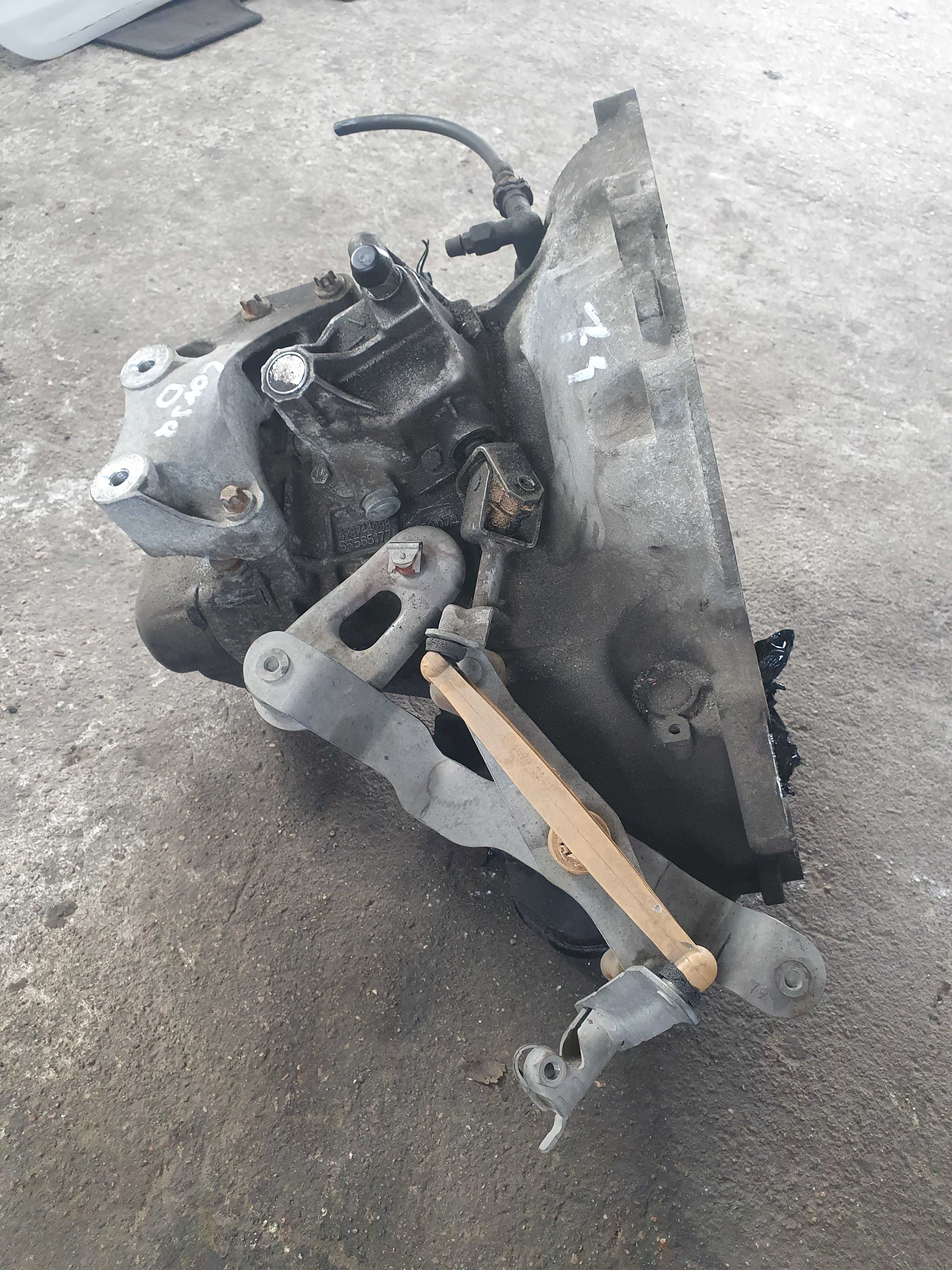 Skrzynia biegow Opel Corsa D 1.4 16v benzyna z14xep sprawna