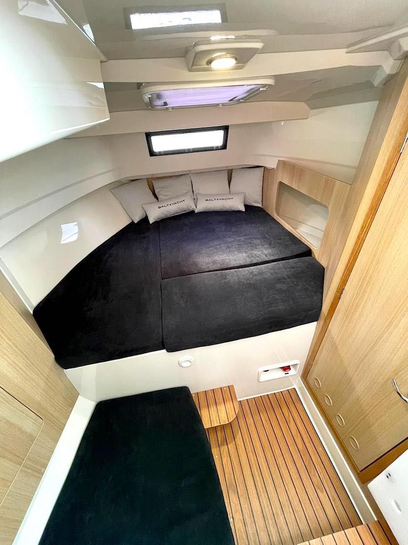 Jacht motorowy SunCamper 35 Flybridge Czarter Mazury wynajem
