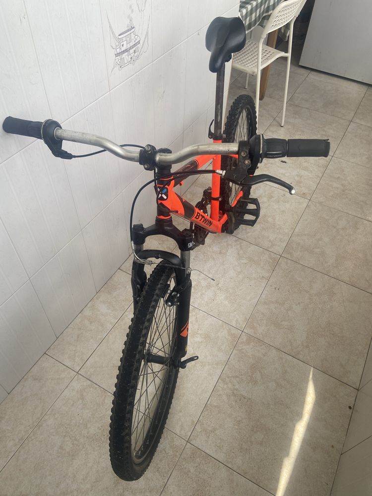 Bicicleta b-twin roda 24