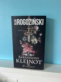 “Skradziony klejnot” Alek Rogoziński