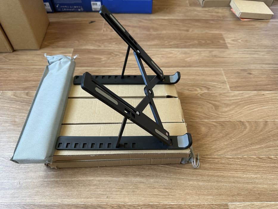 Підставка для ноутбука