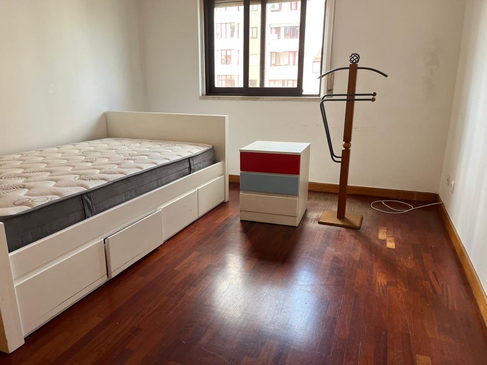 Arrendo quarto Laranjeiras - entrada imediata