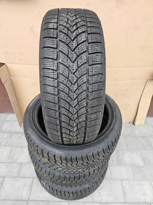 Opony zimowe Debica 205/45R17