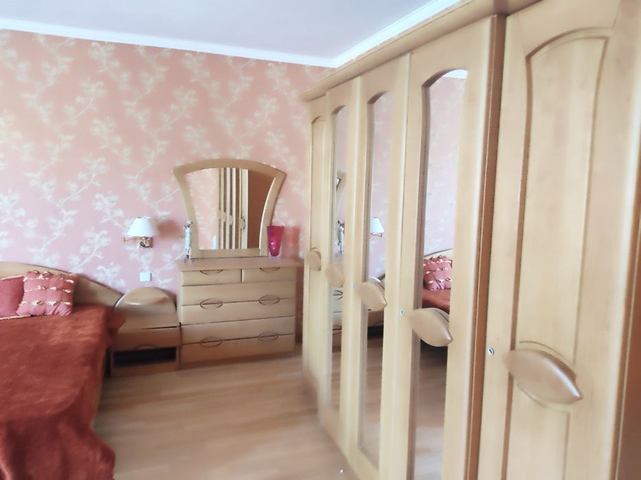 Оренда будинку для сімʼї, під офіс