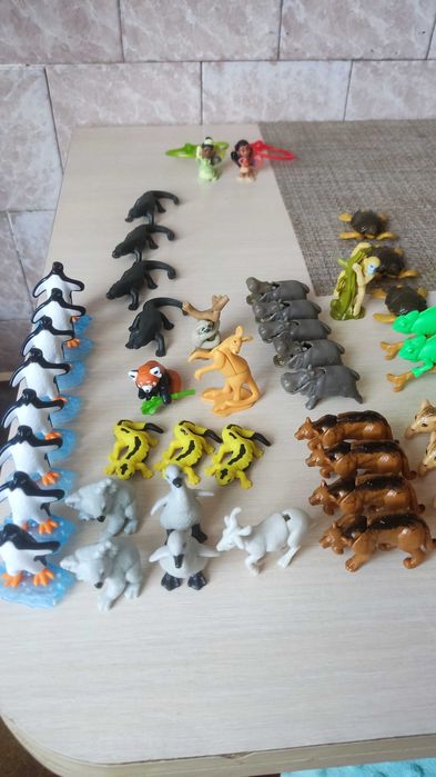 Іграшки кіндер тварини ,принцеси,Гаррі Поттер.