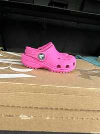 Дитячі шльопанці Crocs