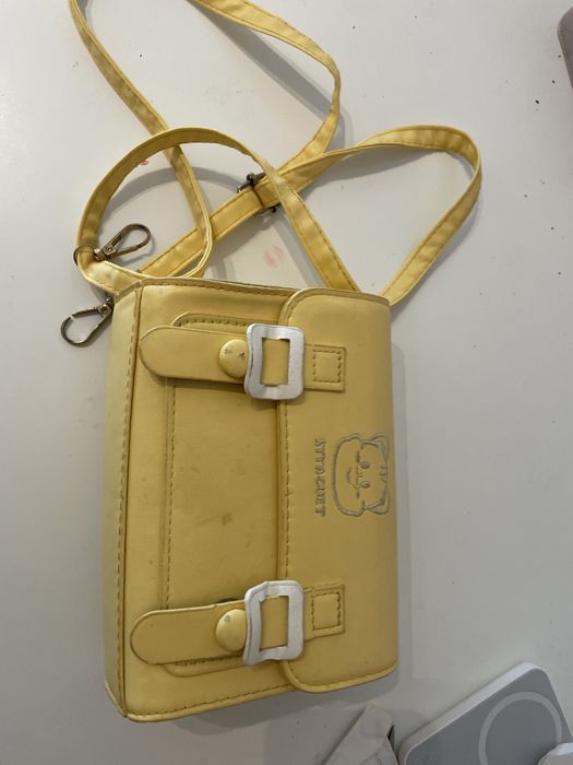 Mala amarela com alça