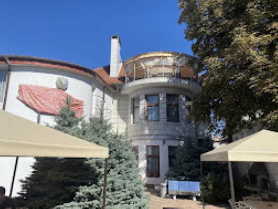 7 ст Б Фонтана 520 м гостиница 14 номеров -студий с кухней и с/у