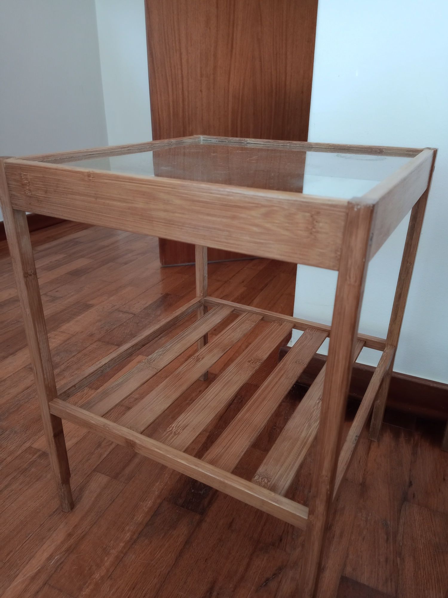 Mesa cabeceira/apoio Nesna Ikea