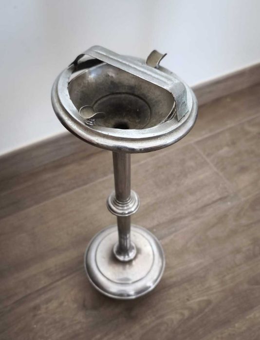 Cinzeiro de Pé Alto Antigo