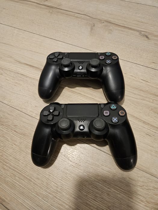 Pady na ps4   , dualshock4 v2 .