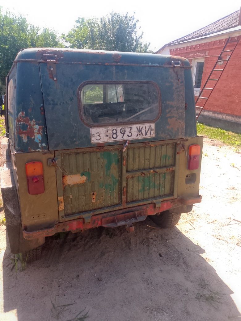 Продам ЛУАЗ двигун Ваз.
