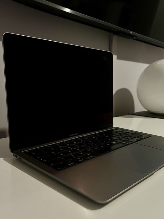 MacBook Air 13” (2020, Intel i5, 8GB RAM, 256GB SSD) – Gdynia
