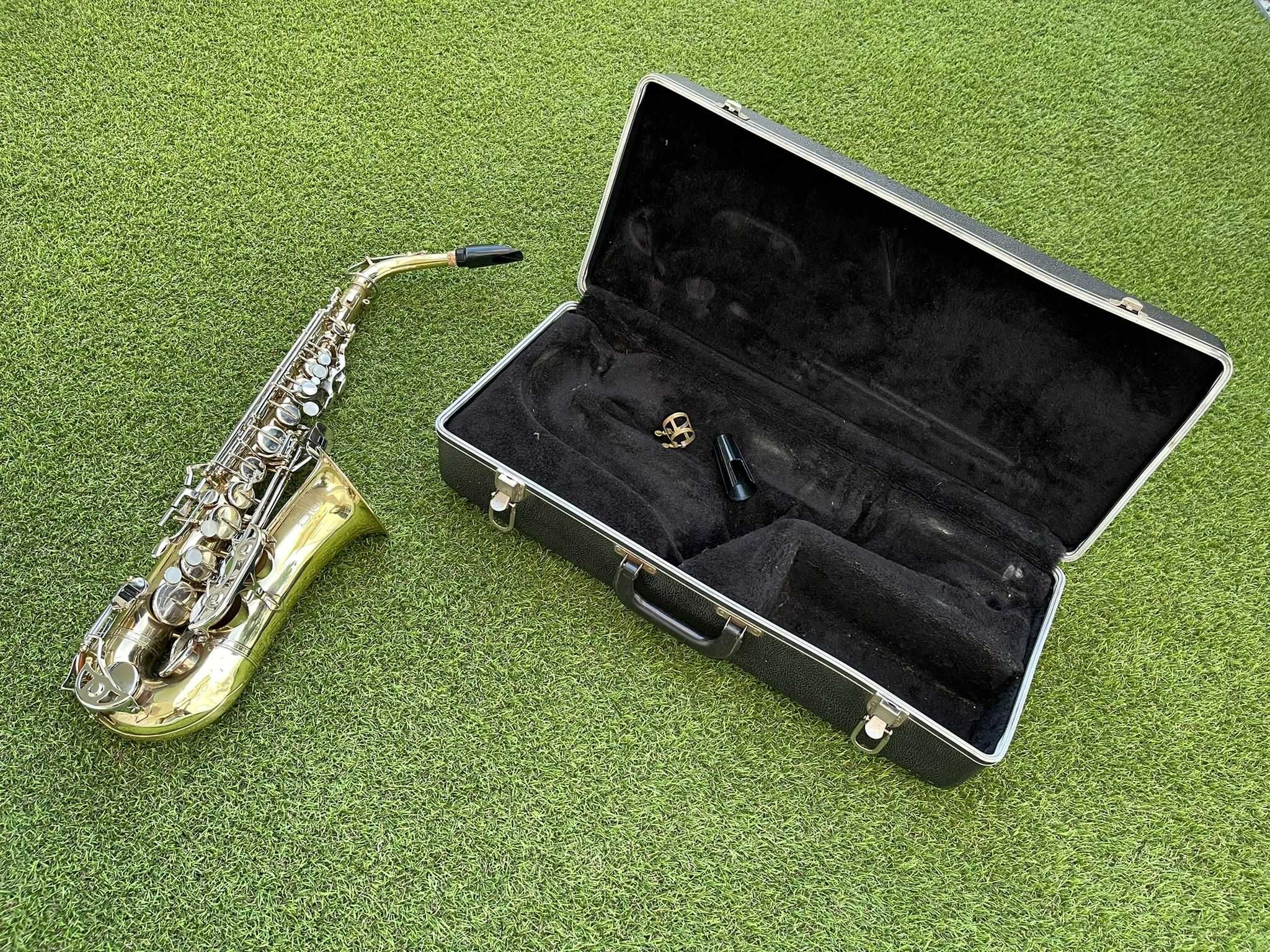 Saxofone americano "The Selmer Company"