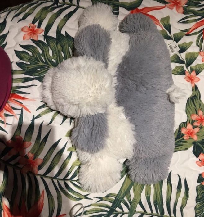 Cão peluche almofada
