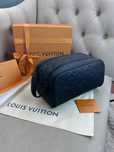 Черный несессер Louis Vuitton кожаная косметичка Луи Витон LV c869