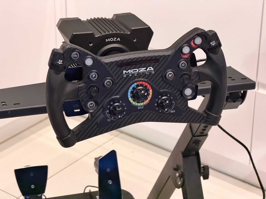 Zestaw simracing Moza R12, haptyka, load, dwie kier, gotowy do jazdy
