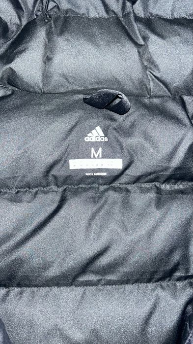 Кртка адидас новая оригинал