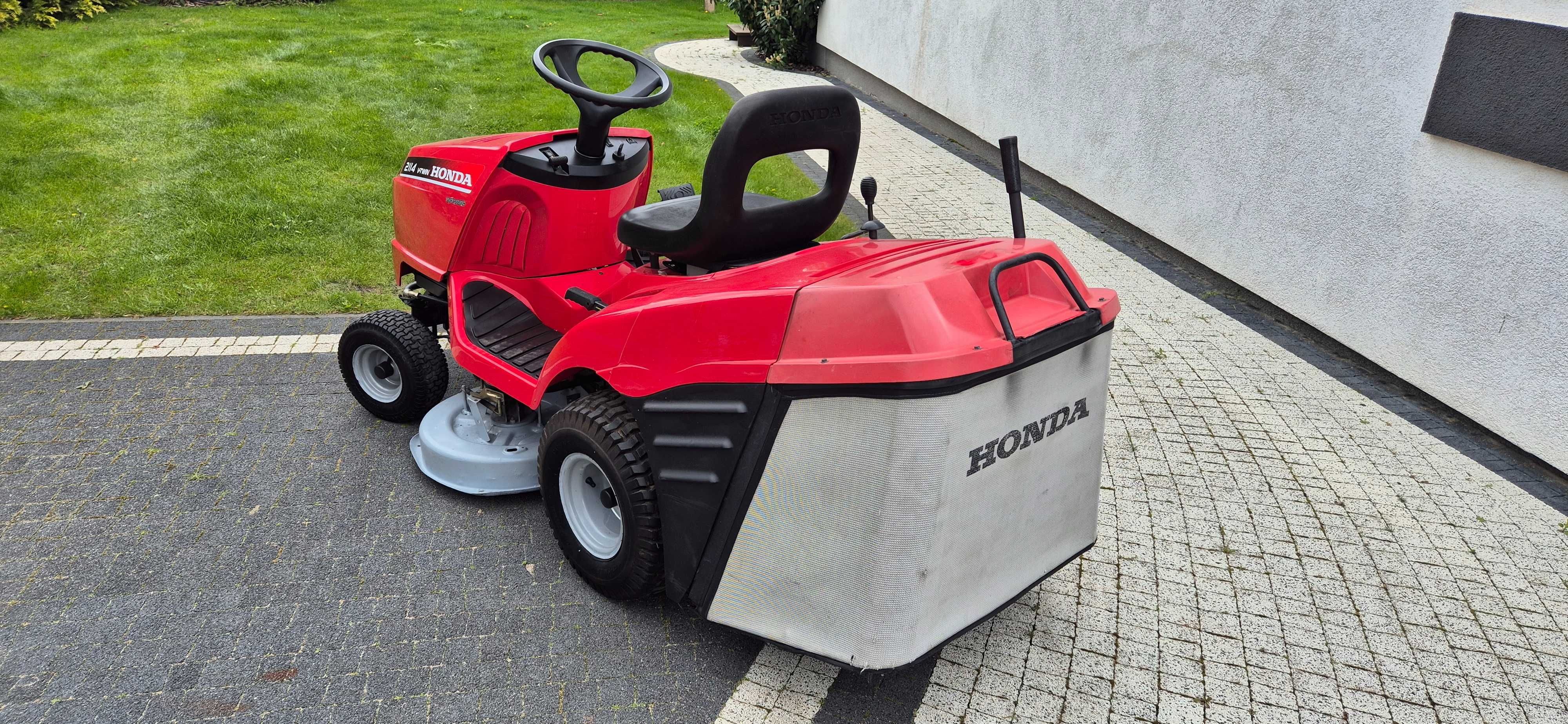 Traktorek Kosiarka do trawy HONDA 2114 HYDROSTATIC 2cyl. z pompa oleju