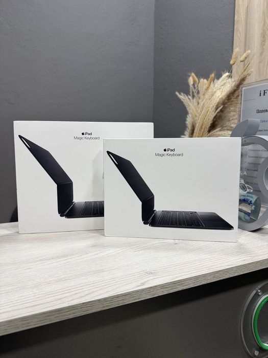 Magic Keyboard iPad 11” 13" M3/M4