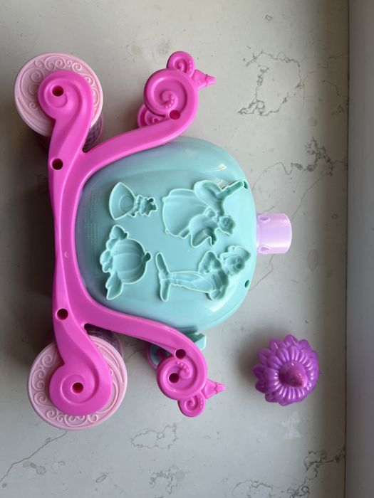 Набір для гри з пластиліном карета Попелюшки