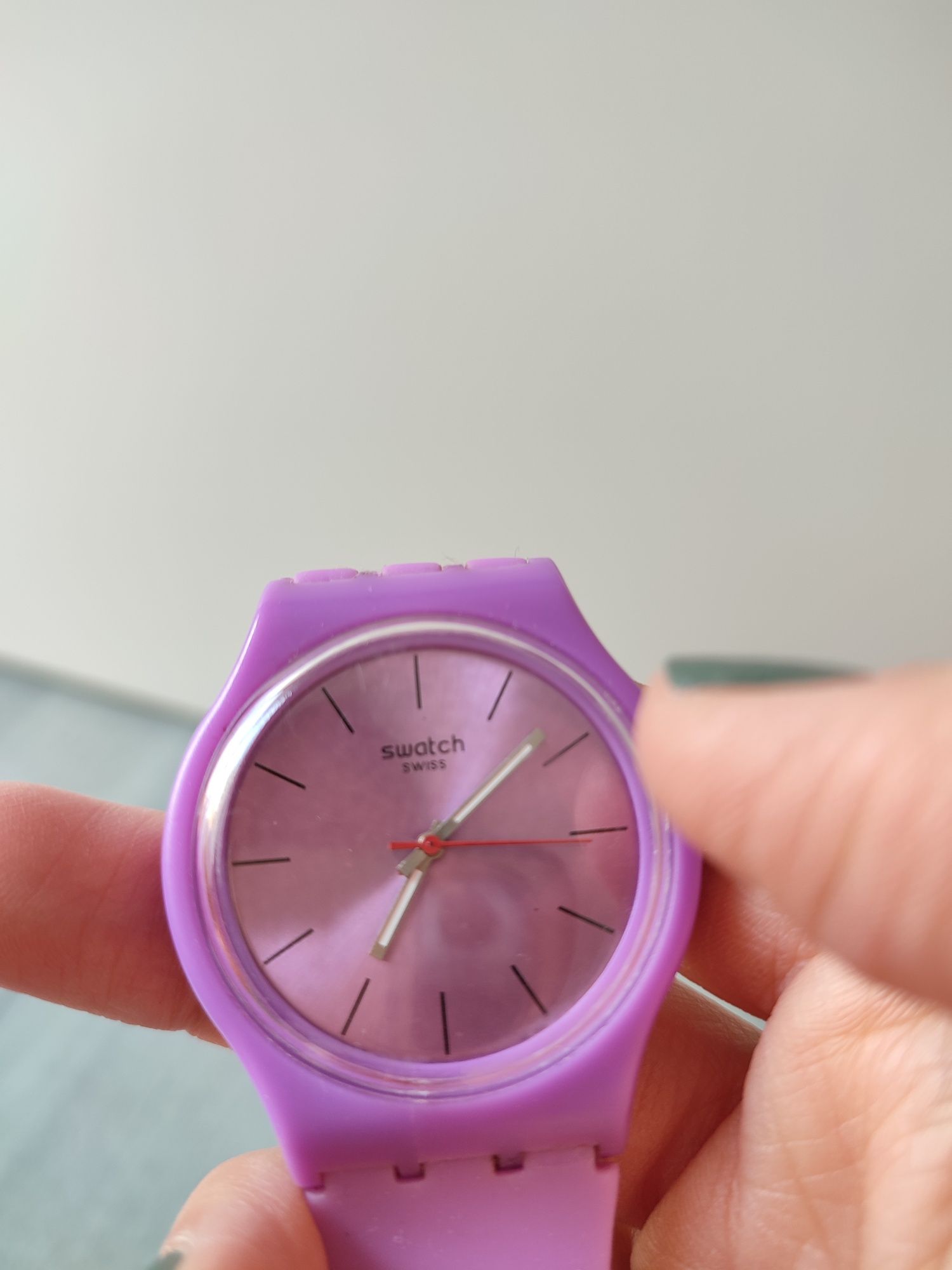 Relógio Swatch roxo