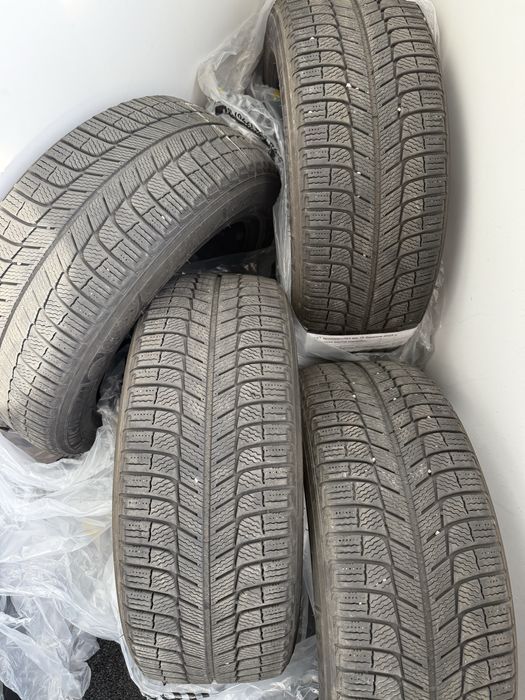Michelin X-Ice Snow 215/55 R17 98H XL пробіг 1 зима