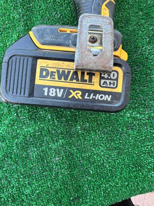 Wiertarko-wkrętarka DeWalt DCD790 + bateria