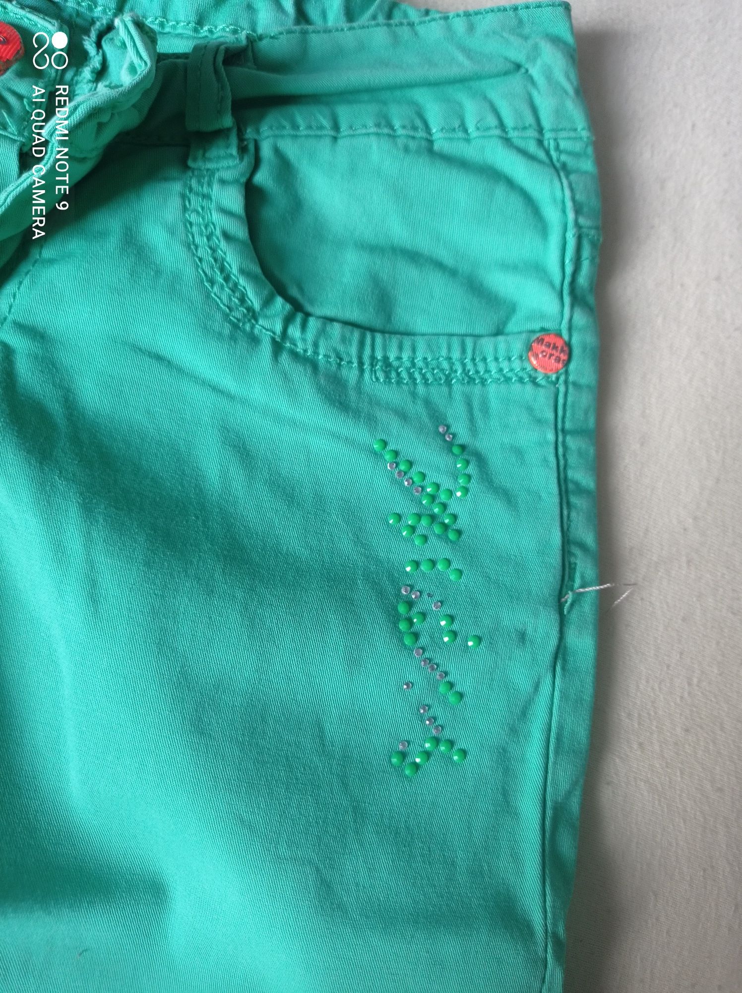 Jeansowe rybaczki dla dziewczynki w kolorze zielonym