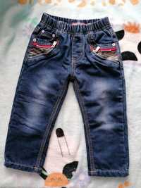 Spodnie jeansowe chłopięce 92/98 ocieplane
