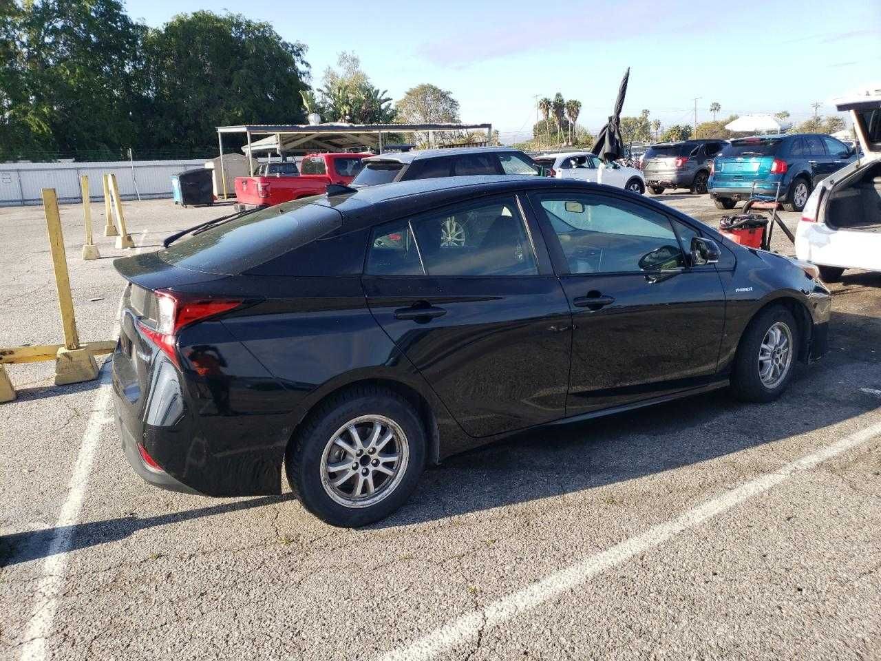 Toyota Prius 2019