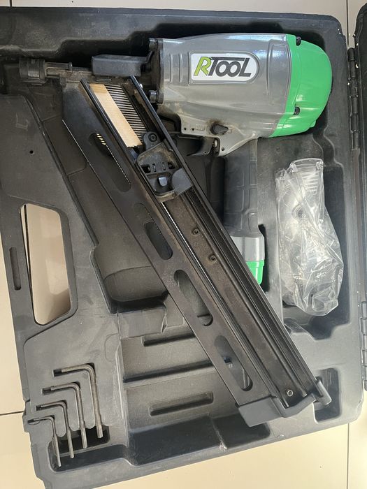 Pistolet gwoździarka rtool