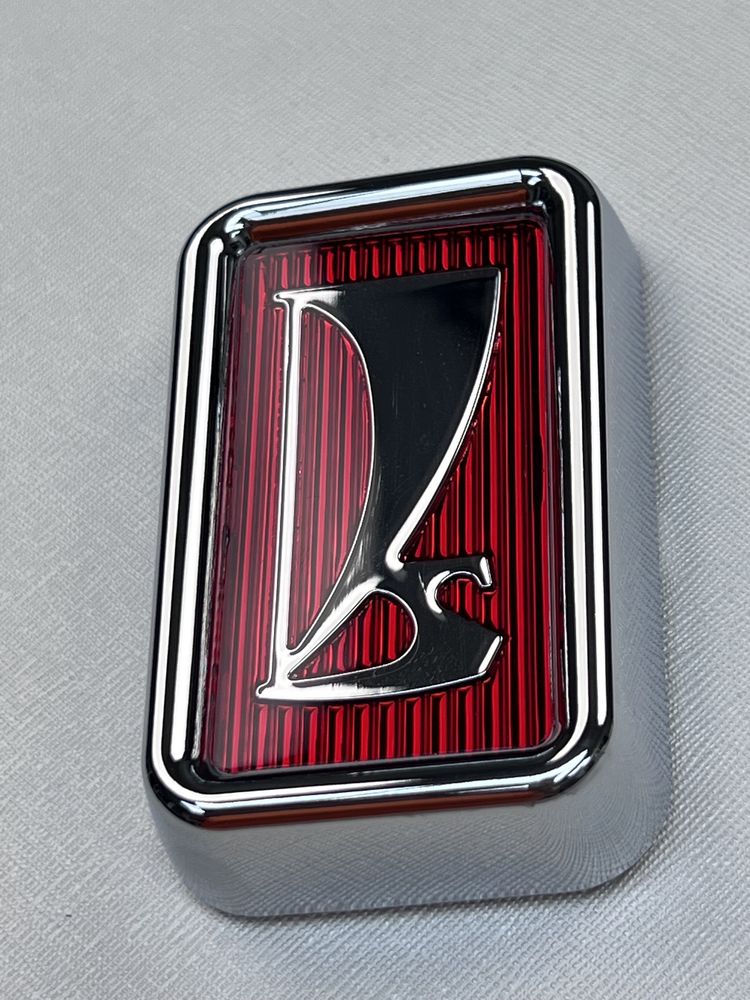 Емблема, эмблема шильдик ВАЗ 21011,  21013 Lada 1200S Лада Жигули СССР