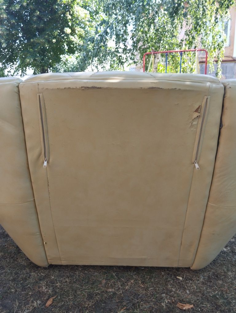 Продам объёмное кресло