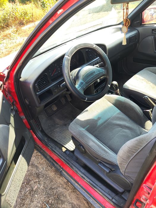 Продам власне авто Хюндай Лантра 1992р.