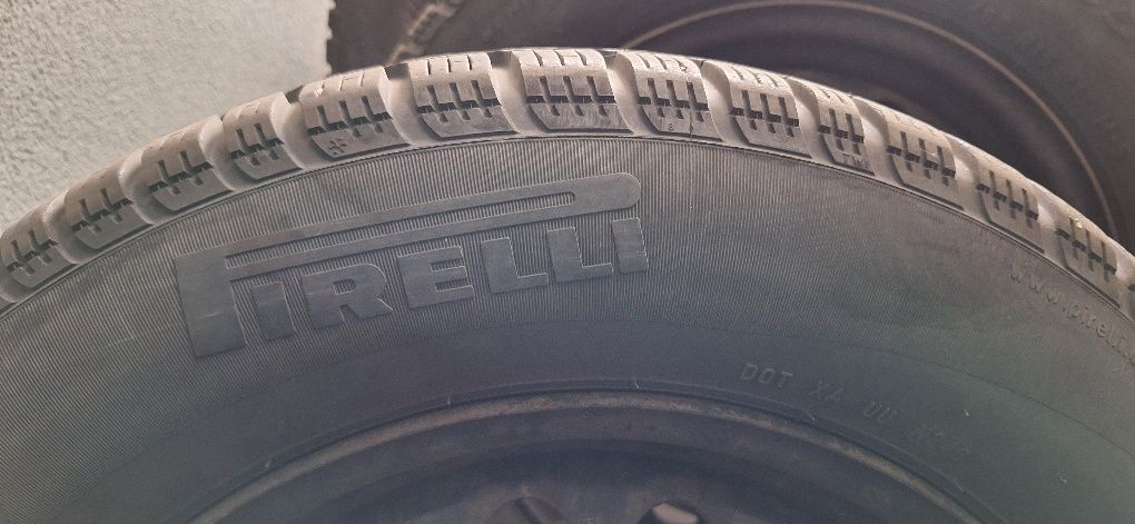 Pirelli snow control 195/65 r15 + felgi + kołpaki