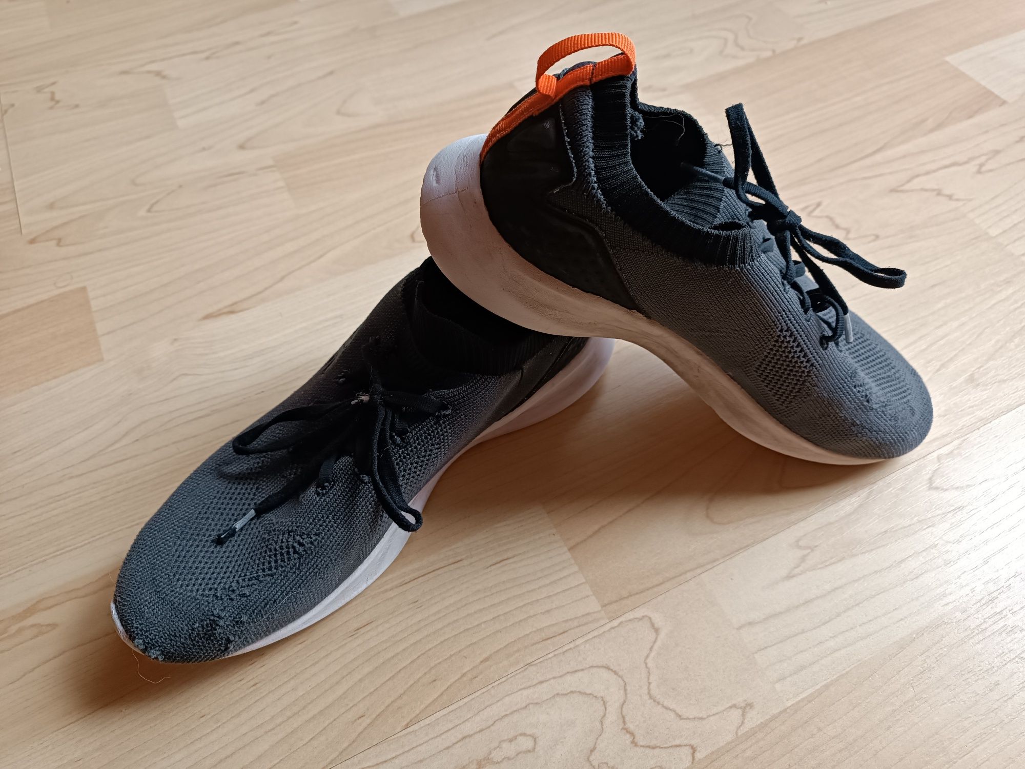 Buty sportowe 4f rozm.39 chłopięce