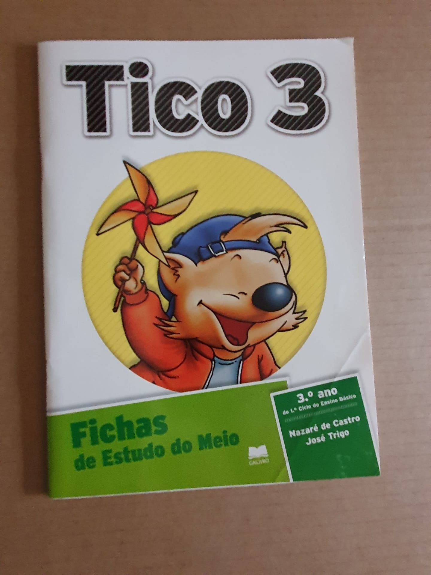 Livros escolares 3º ano