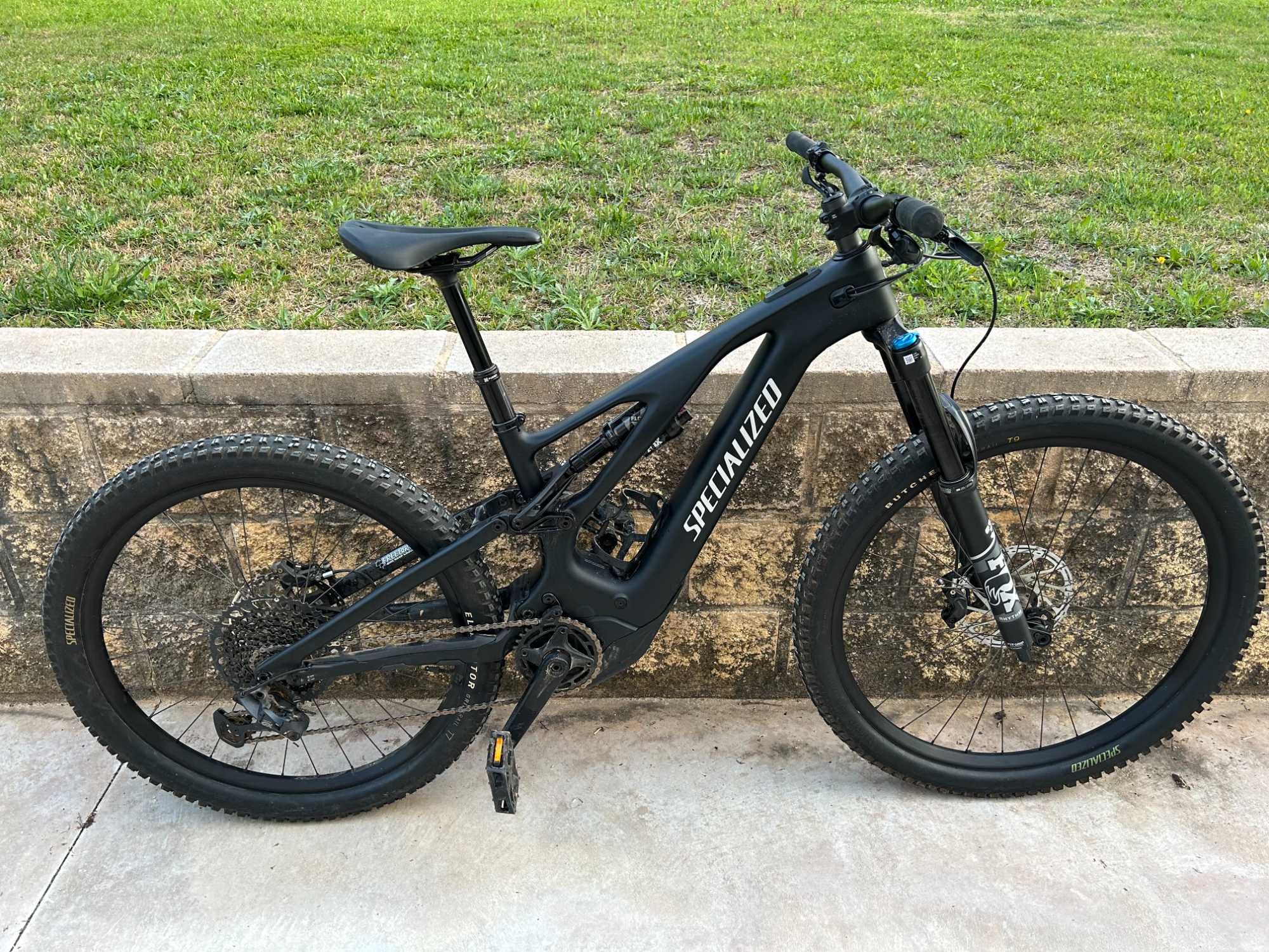 Specialized Turbo Levo Comp Carbon - S2 - 49Km - PRATICAMENTE NOVA