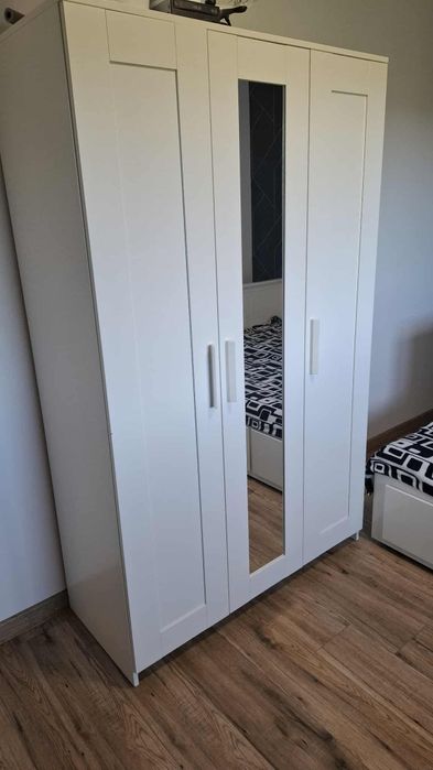 Szafa Ikea Brimnes trzy drzwiowa