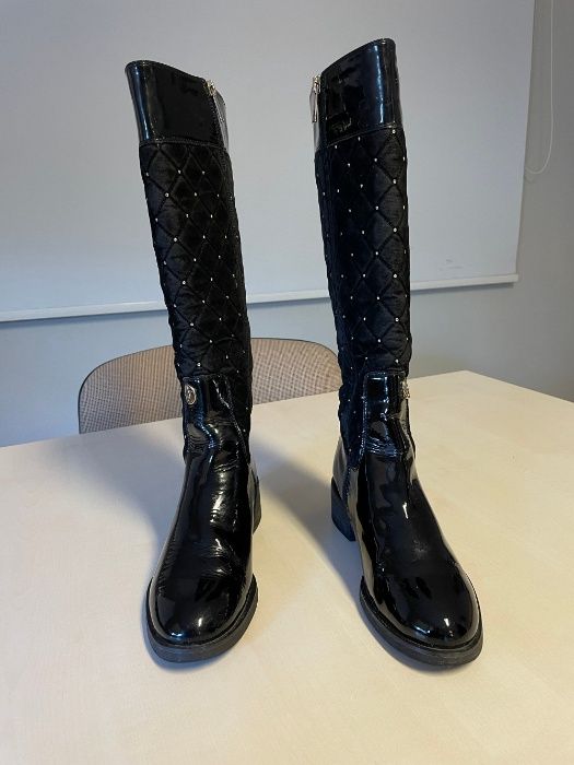 Skórzane kozaki damskie 37 Armani Jeans